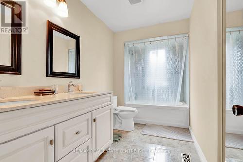 238 Bristol Road, Newmarket, ON - Indoor Photo Showing Bathroom