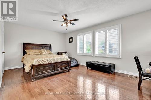 238 Bristol Road, Newmarket, ON - Indoor Photo Showing Bedroom