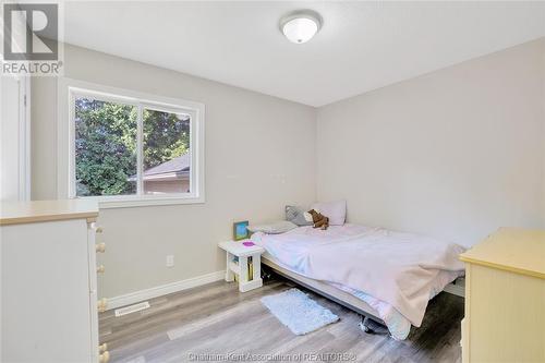 239 Walnut Street West, Bothwell, ON - Indoor Photo Showing Bedroom