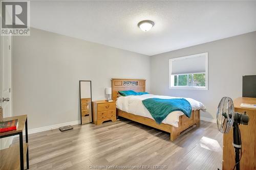 239 Walnut Street West, Bothwell, ON - Indoor Photo Showing Bedroom