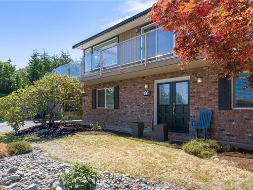 3901 Hammond Bay Rd, Nanaimo, BC 