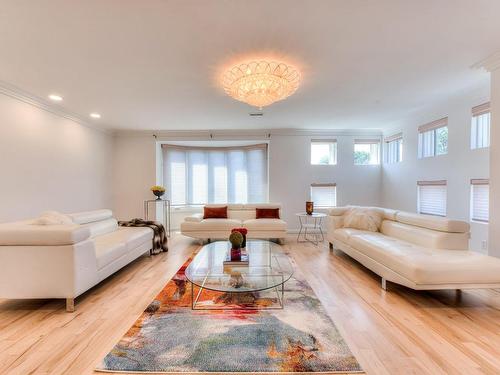 Salle familiale - 5782 Rue Fleet, Hampstead, QC - Indoor Photo Showing Living Room