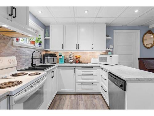 Kitchen - 1613 Ch. Du Village, Saint-Adolphe-D'Howard, QC - Indoor Photo Showing Kitchen With Double Sink