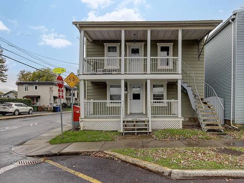 FaÃ§ade - 475  - 477 Rue Riendeau, Saint-Jean-Sur-Richelieu, QC - Outdoor With Deck Patio Veranda With Facade