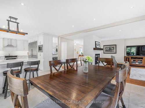 25 Wolf Cres, Caledon, ON - Indoor Photo Showing Dining Room