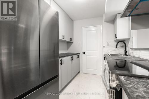 501 - 330 Mccowan Road, Toronto (Eglinton East), ON - Indoor Photo Showing Kitchen