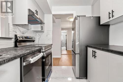 501 - 330 Mccowan Road, Toronto (Eglinton East), ON - Indoor Photo Showing Kitchen