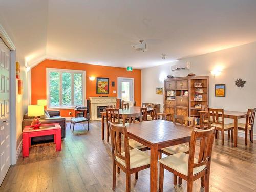 Living room - 21 Ch. Burnside, La Pêche, QC - Indoor Photo Showing Dining Room