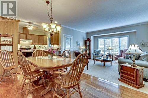 2 - 800 Commissioners Road W, London, ON - Indoor Photo Showing Dining Room