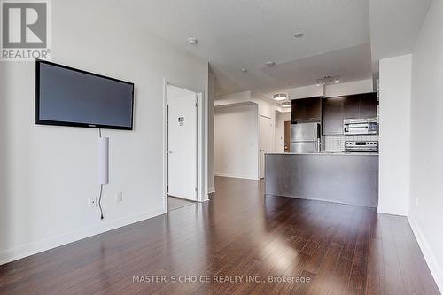 2604 - 360 Square One Drive, Mississauga (City Centre), ON - Indoor Photo Showing Kitchen