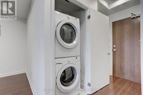 2604 - 360 Square One Drive, Mississauga (City Centre), ON - Indoor Photo Showing Laundry Room