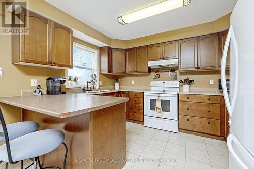 104 Somerville Road, Halton Hills (Acton), ON - Indoor Photo Showing Kitchen