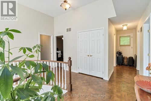 1836 Friar Tuck Court, Mississauga (Sheridan), ON - Indoor Photo Showing Other Room