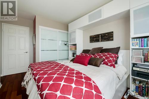 Ph 308 - 1 Lee Centre Drive, Toronto (Woburn), ON - Indoor Photo Showing Bedroom