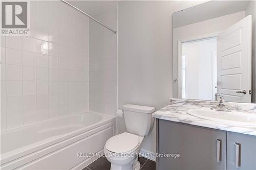 419 Vanilla Trail, Thorold, ON - Indoor Photo Showing Bathroom