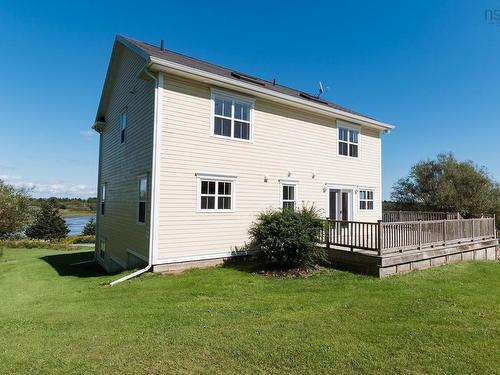 6459 Highway 207, Grand Desert, NS 