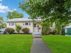 59 Lane Avenue  Truro, NS B2N 2N2