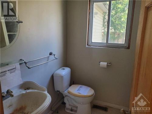 755 Bayview Drive, Ottawa, ON - Indoor Photo Showing Bathroom