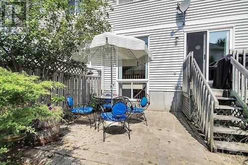 Nice patio - 87 Mullcraft Crescent, Ottawa, ON - Outdoor