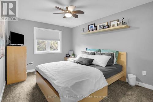 25 - 1110 Meadowlark Ridge, London, ON - Indoor Photo Showing Bedroom