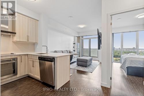 1606 - 2093 Fairview Street, Burlington (Brant), ON - Indoor Photo Showing Kitchen