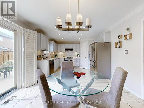 47 Sandway Drive, Brampton (Fletcher'S Meadow), ON - Indoor Photo Showing Dining Room