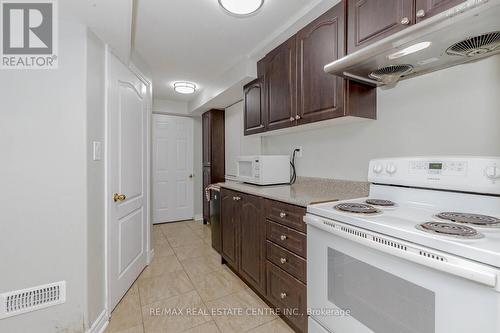 46 Ocean Ridge Drive, Brampton, ON - Indoor Photo Showing Kitchen