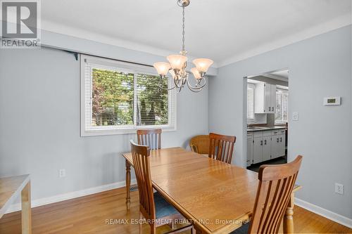 1465 Jefferson Road, Burlington (Mountainside), ON - Indoor Photo Showing Dining Room