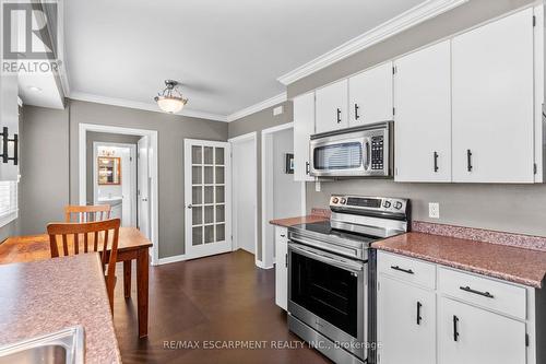 1465 Jefferson Road, Burlington, ON - Indoor Photo Showing Kitchen