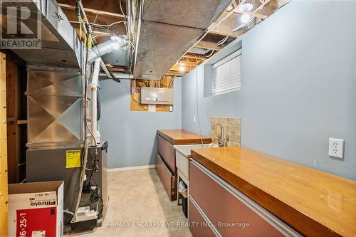 1465 Jefferson Road, Burlington (Mountainside), ON - Indoor Photo Showing Basement