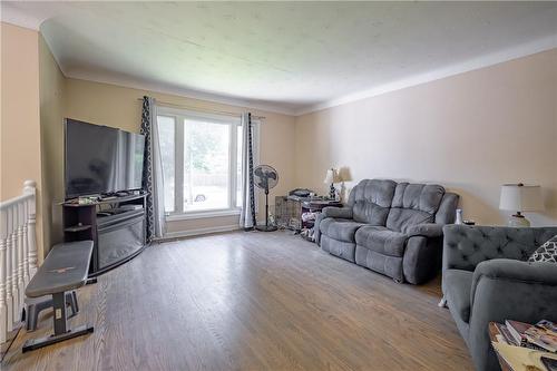 4553 Sussex Drive, Niagara Falls, ON - Indoor Photo Showing Living Room