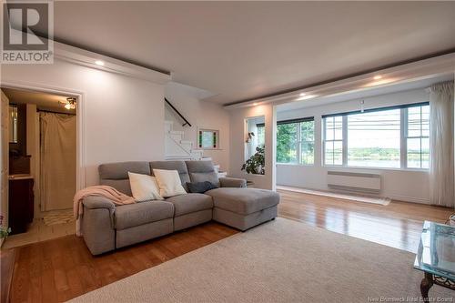 2068 Rothesay, Rothesay, NB - Indoor Photo Showing Living Room