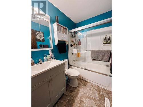 7358 Pearl Drive, Prince George, BC - Indoor Photo Showing Bathroom