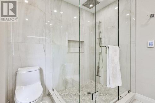 1486 Myron Drive, Mississauga, ON - Indoor Photo Showing Bathroom