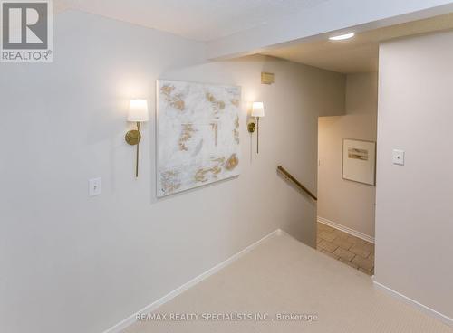 6309 Starfield Crescent, Mississauga (Meadowvale), ON - Indoor Photo Showing Other Room