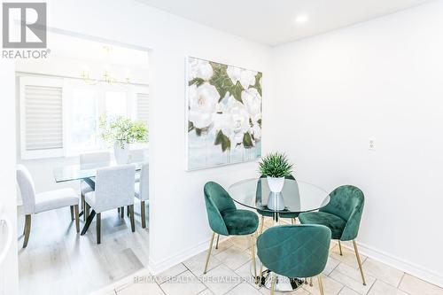 6309 Starfield Crescent, Mississauga (Meadowvale), ON - Indoor Photo Showing Dining Room