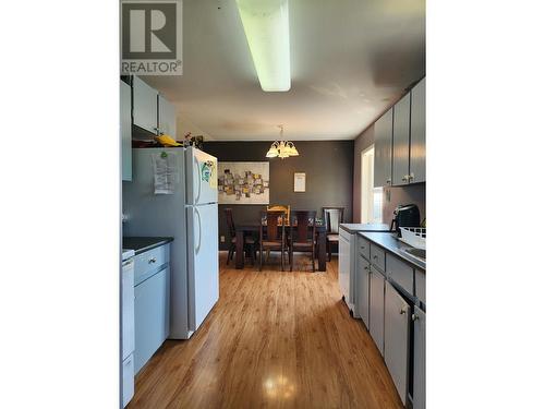 1394 Lewis Drive, Quesnel, BC - Indoor Photo Showing Kitchen