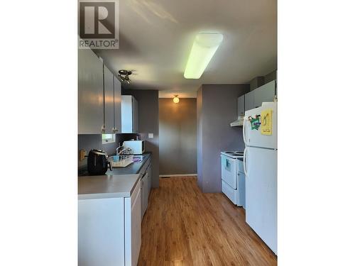 1394 Lewis Drive, Quesnel, BC - Indoor Photo Showing Kitchen