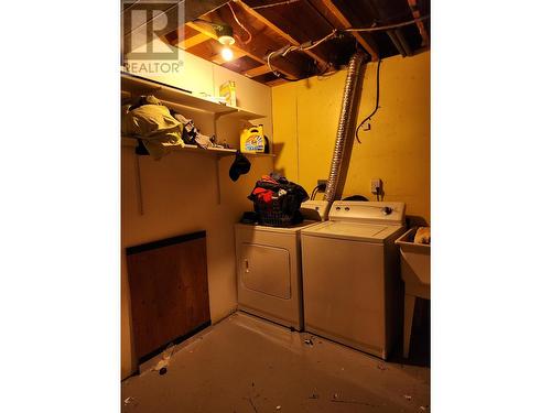 1394 Lewis Drive, Quesnel, BC - Indoor Photo Showing Laundry Room