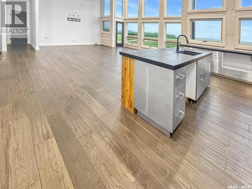 101 Westview Drive, Swift Current, SK - Indoor Photo Showing Kitchen