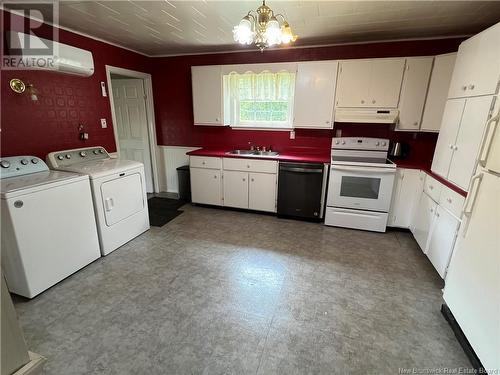 60 Upton Road, East Centreville, NB - Indoor Photo Showing Laundry Room