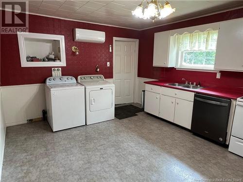 60 Upton Road, East Centreville, NB - Indoor Photo Showing Laundry Room