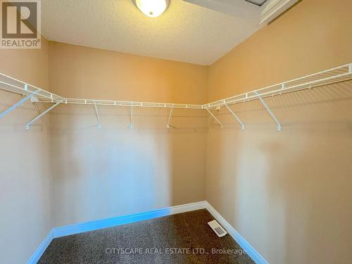 1749 Angus Street, Innisfil, ON - Indoor With Storage