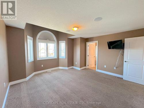 1749 Angus Street, Innisfil, ON - Indoor Photo Showing Other Room