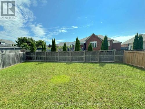 1749 Angus Street, Innisfil, ON - Outdoor With Backyard