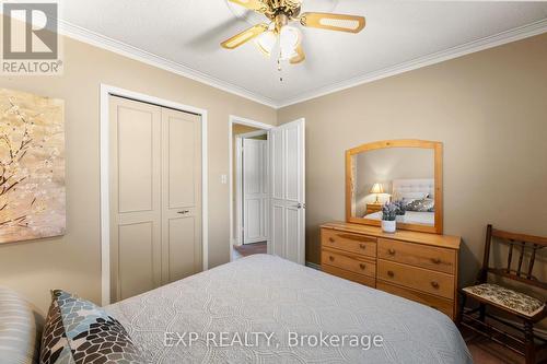 35 Griffith Avenue, Georgina (Pefferlaw), ON - Indoor Photo Showing Bedroom