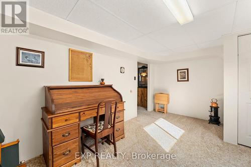 35 Griffith Avenue, Georgina (Pefferlaw), ON - Indoor