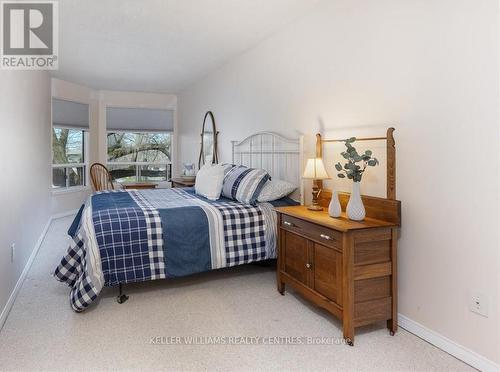 211 - 111 Grew Boulevard, Georgina (Sutton & Jackson'S Point), ON - Indoor Photo Showing Bedroom