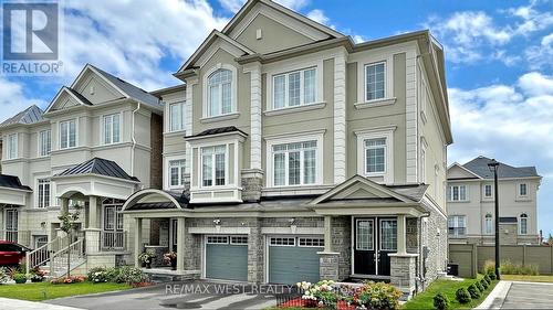 3 Lasalle Lane, Richmond Hill (Mill Pond), ON - Outdoor With Facade