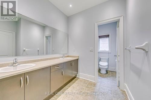 2312 Lyndhurst Drive, Oakville (Iroquois Ridge North), ON - Indoor Photo Showing Bathroom